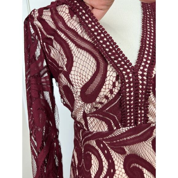 Kasamysoul Woman's Lace Embroidered Cranberry See Thru Lining Flowy Dress Medium - Picture 6 of 13